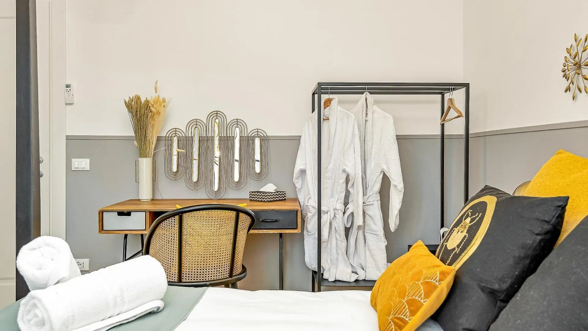Apartament Bauhaus - Sleepwithme - Free Parking - Free Braeakfast - Very Friendly Staff Piza Włochy